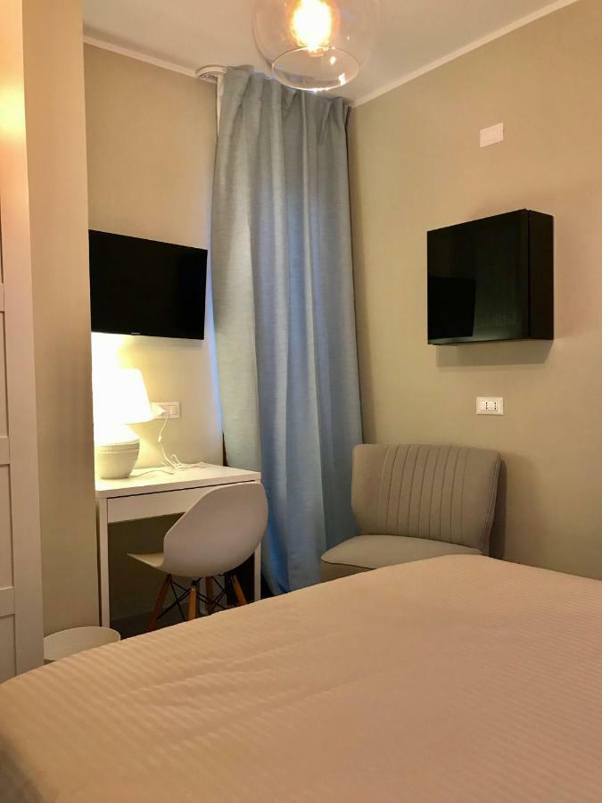 Esmeralda'S Rooms ปอร์โตซานเปาโล ภายนอก รูปภาพ