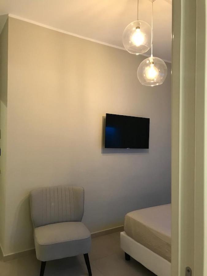 Esmeralda'S Rooms ปอร์โตซานเปาโล ภายนอก รูปภาพ